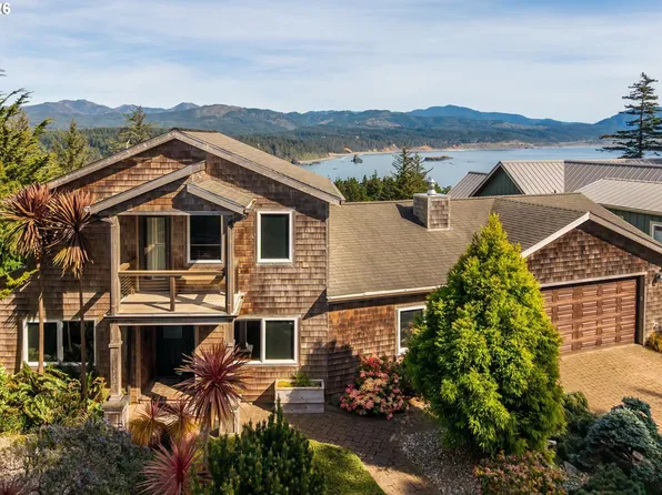 650 Boot Hill Rd, Port Orford, OR 97465