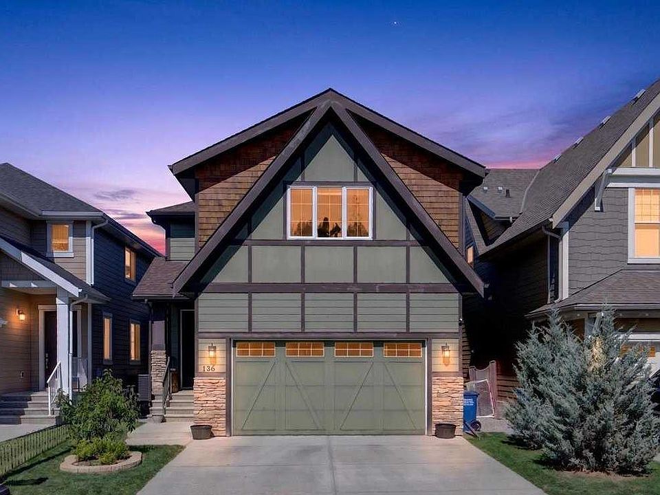 1st image of 136 S Riviera Way