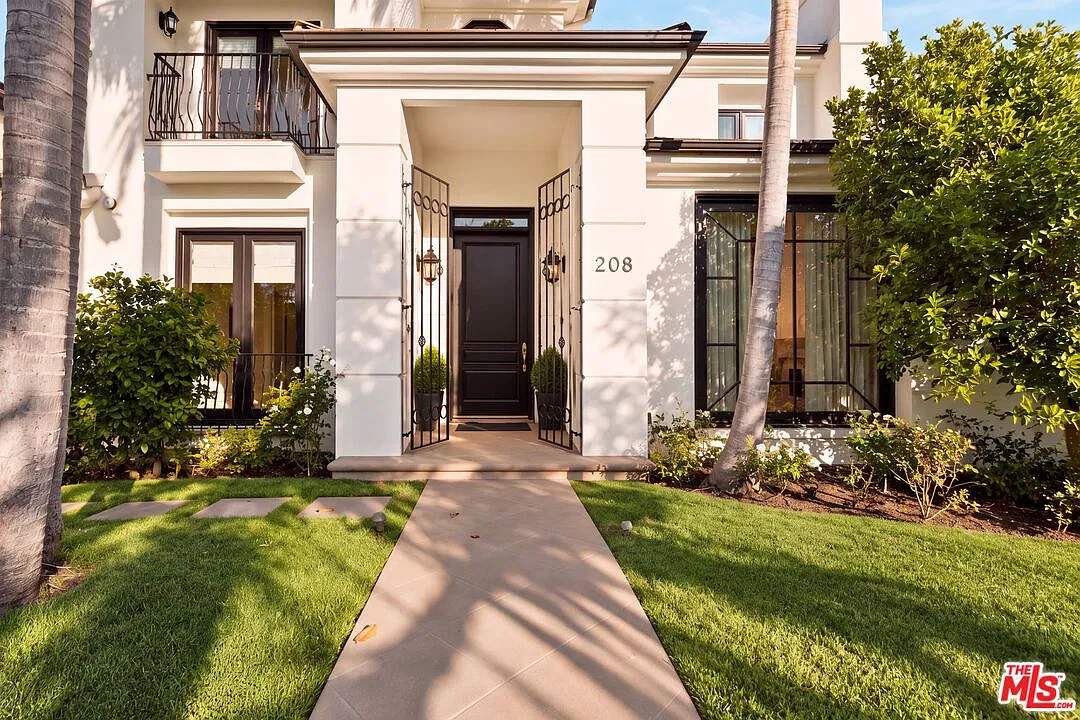 6 bed, 6.5 bath, 4600 sqft, $25,995 — Photo 1