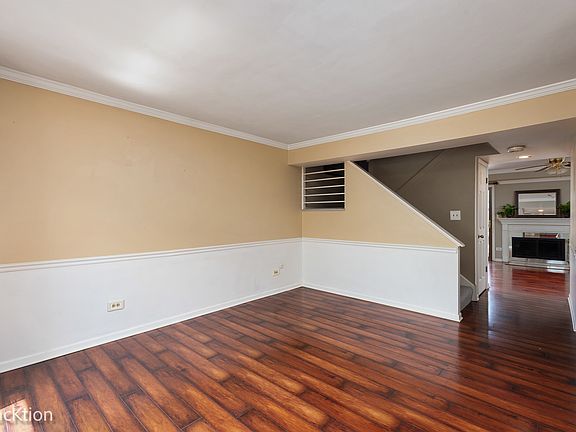 5th image of 1756 Whidden Ave