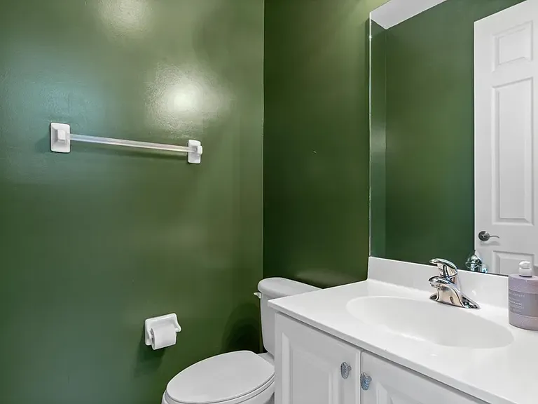 558 Tomahawk Ct — Photo 8