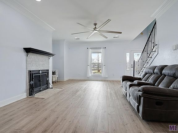 4th image of 42084 Wild Willow Ln