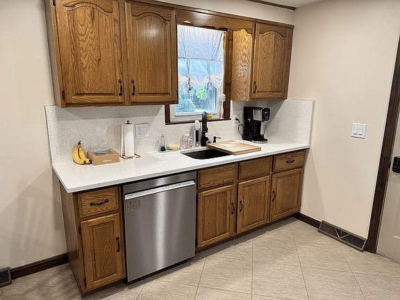 4th image of 413 N Cary St