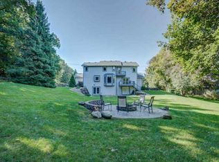 8758 Airport Rd, Middleton, WI 53562