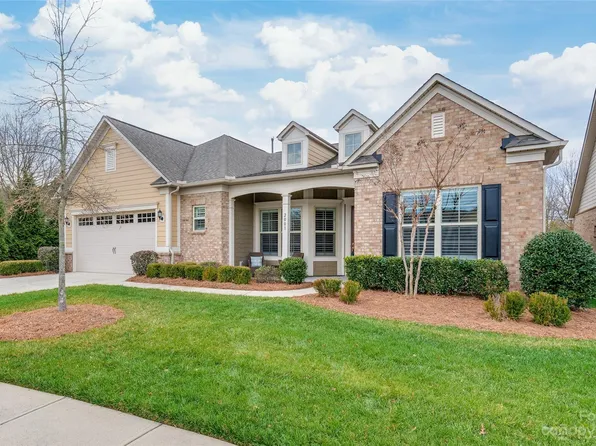 2001 Rocky Hollow Dr, Waxhaw, NC 28173
