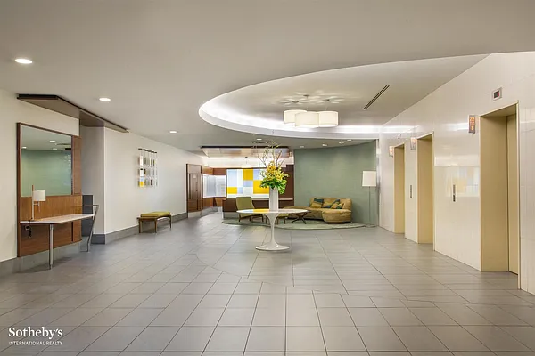 Sold by Sotheby's International Realty | media 8