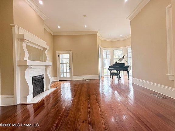 2nd image of 506 S Church St