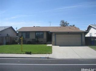 15311 Cambridge Dr, Lathrop, CA