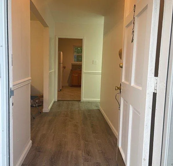 932 Alexandria Dr — Photo 1