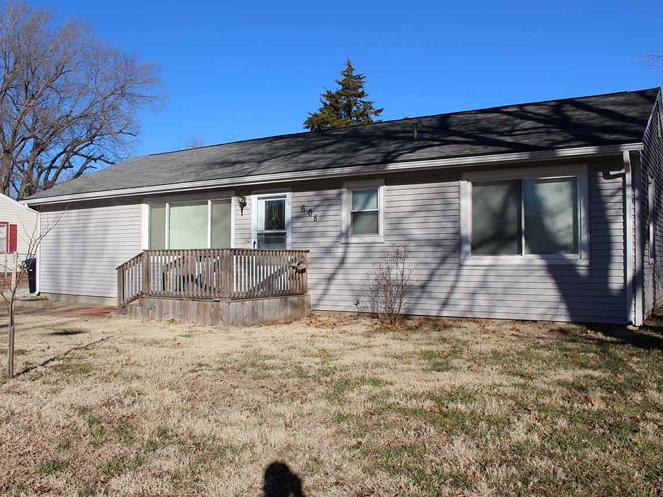 1st image of 608 W 14th Ave