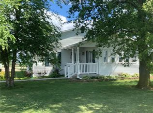 15677 E 1300th Rd, Paris, IL 61944