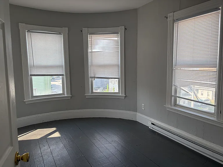 109 Endicott St #3 — Photo 7