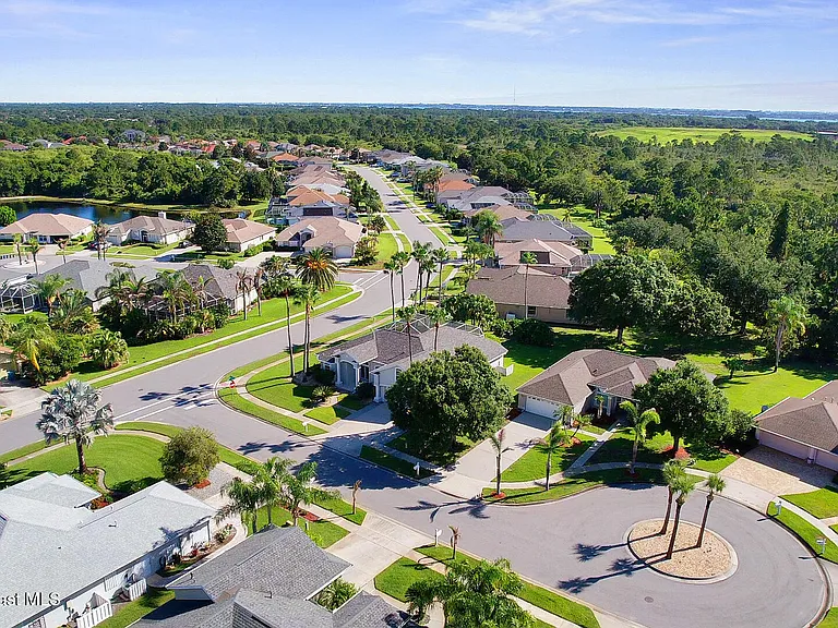 768 Harrier Ct — Photo 12