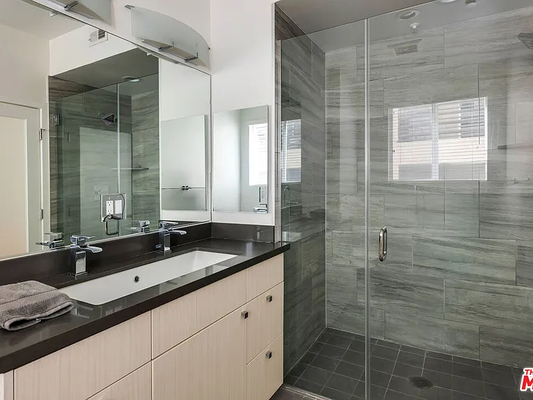 11912 Laurelwood Dr #103 — Photo 6