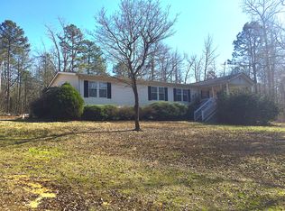 101 Copperhead Rd, Saint Matthews, SC 29135
