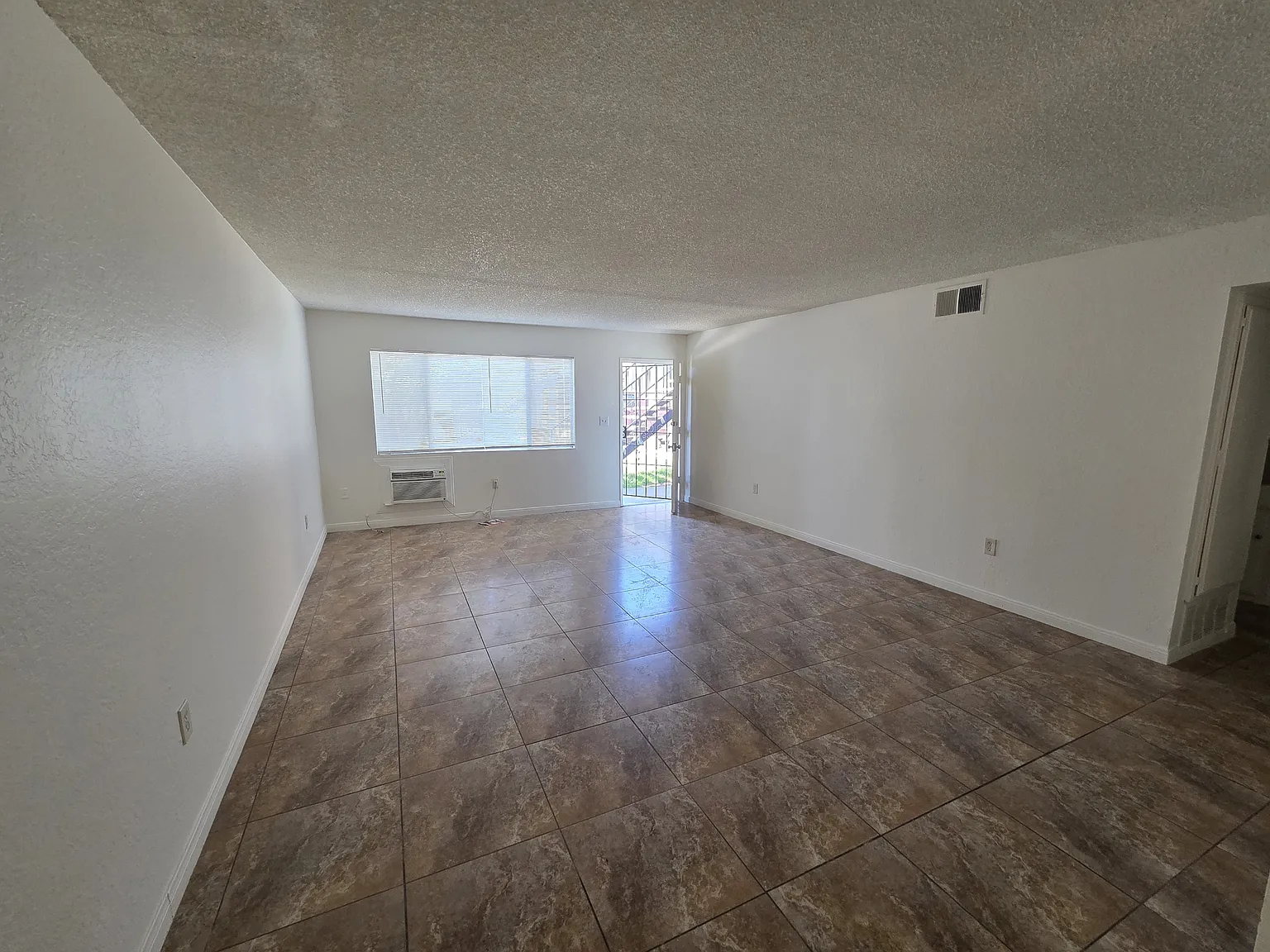 2044 South Nautical Street - 2 — Photo 4