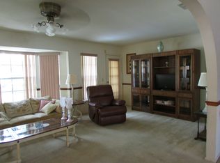 8611 Gold Pine Dr, Port Richey, FL 34668