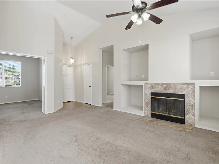 9386 Laguna Pointe Way — Photo 16