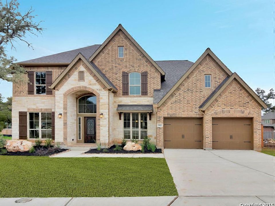 1st image of 589 Oak Brook Dr