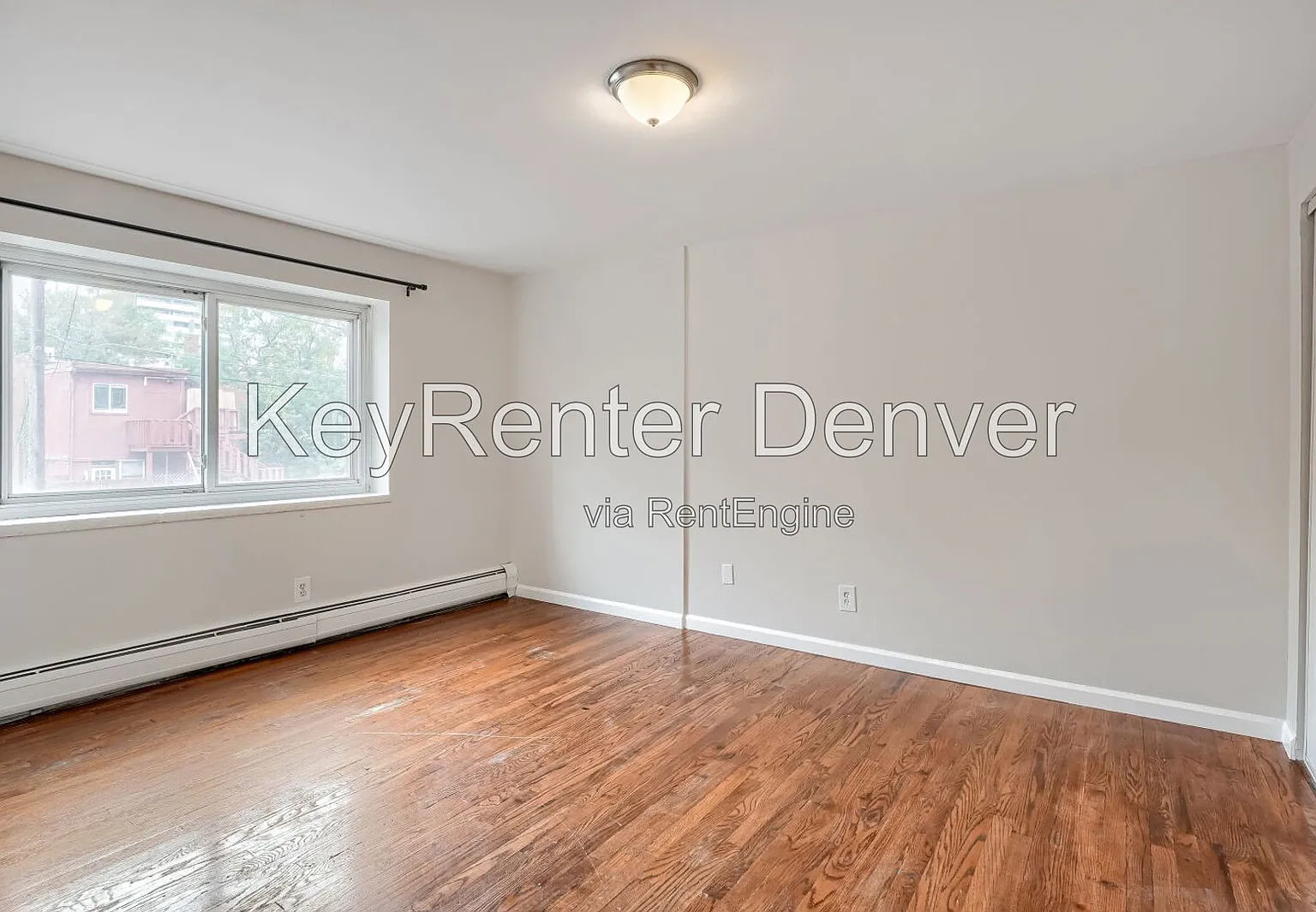 2 bed, 1.0 bath, 950 sqft, $1,700 — Photo 4