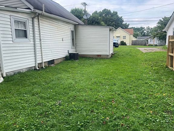 2nd image of 1004 34th St