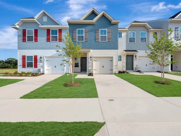9404 Mill St #E, Providence Village, TX 76227