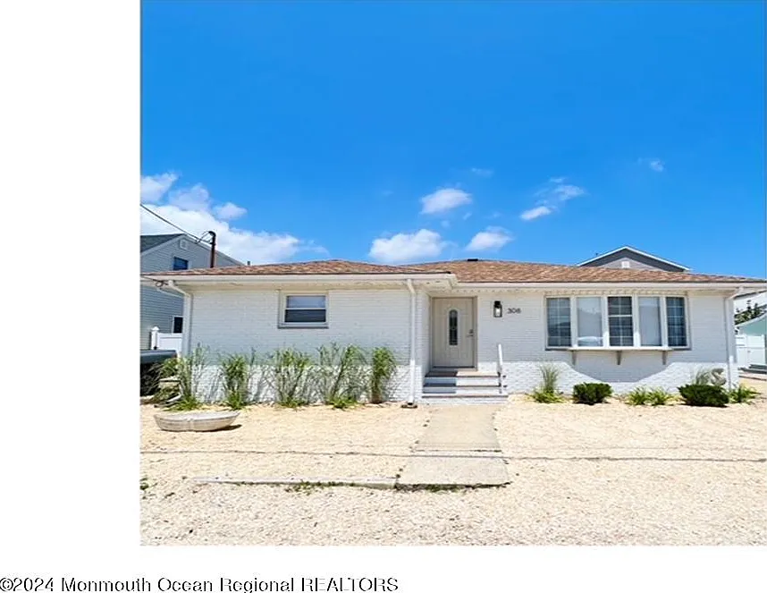 3 bed, 2.5 bath, 1584 sqft, $3,125 — Photo 3