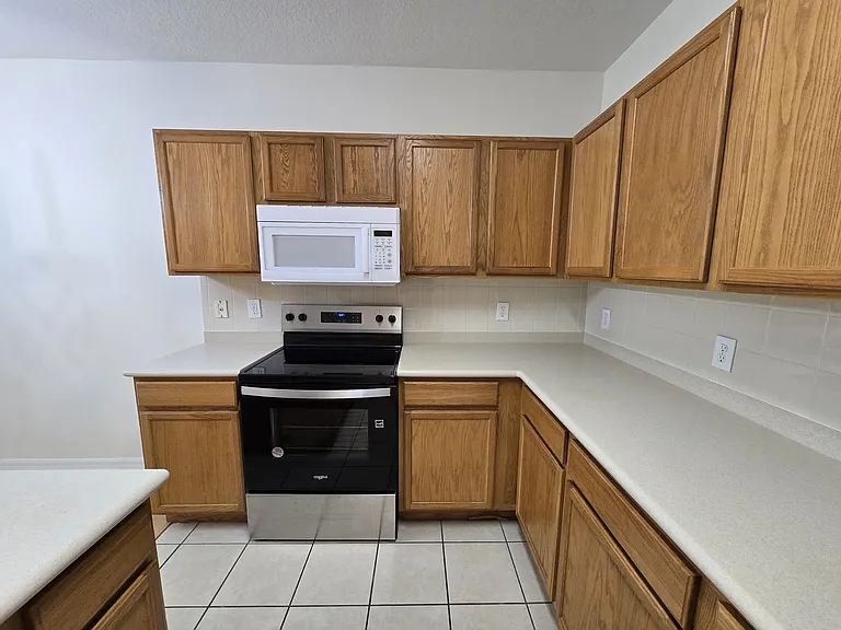 30202 Goodwick Way — Photo 17