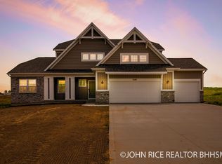 5688 Thornapple Mill Ct SE, Caledonia, MI 49316