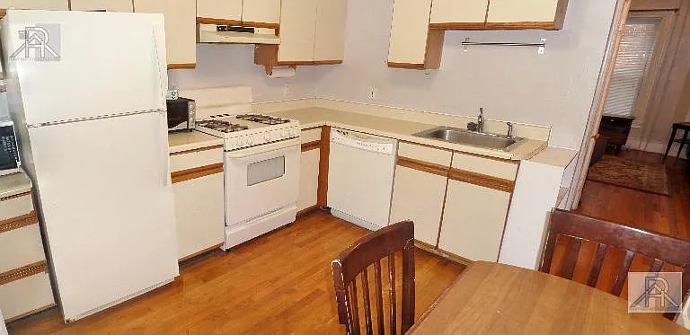 35A Harvard St #1 — Photo 3