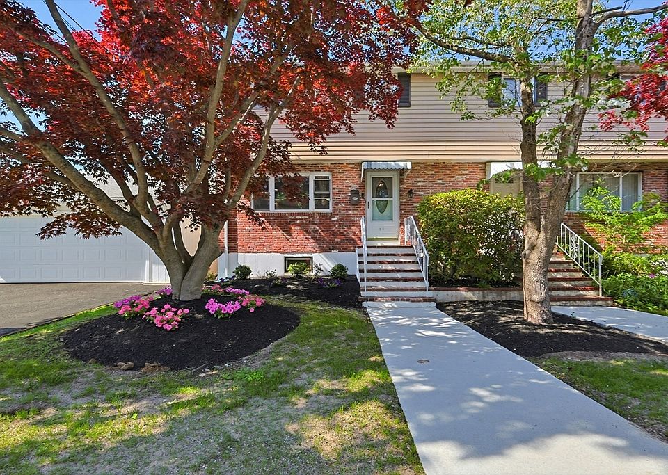1st image of 36 Raechel Rd Unit 36