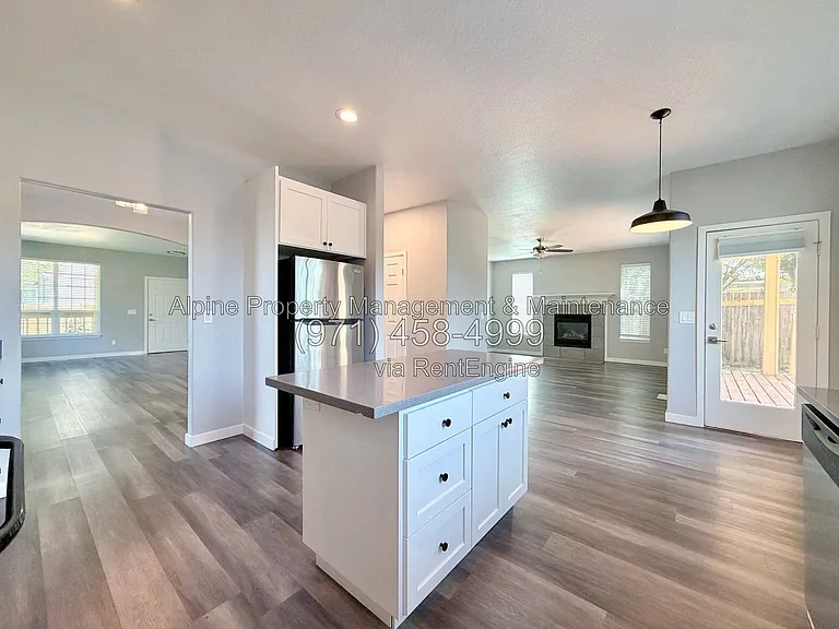 5847 SW Coventry Pl — Photo 8