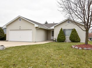 8046 S 56th St, Franklin, WI 53132