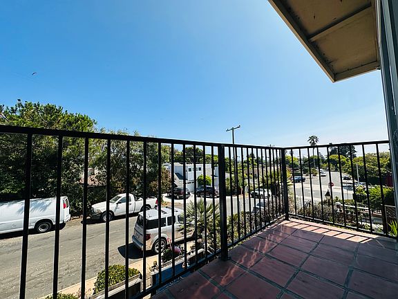 2nd image of 1036 Del Mar Ave APT D