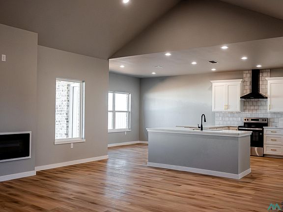 4th image of 204 Primrose Point
