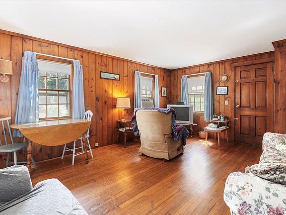 3rd image of 15 Mansion Street
