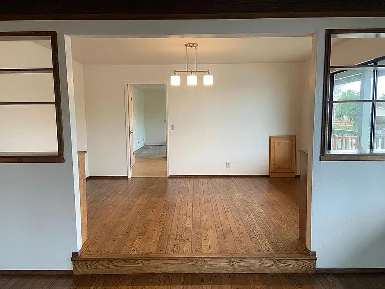 763 Lewis Way — Photo 7