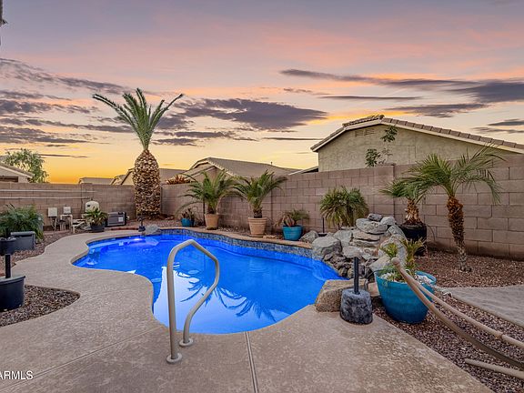 5th image of 13438 W Redfield Rd