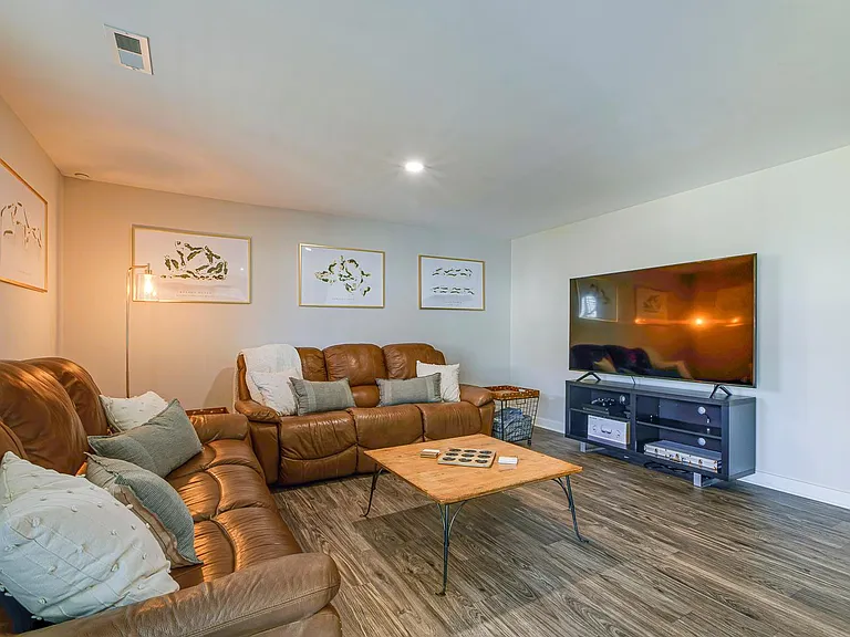 241 Misty Pike Dr — Photo 8