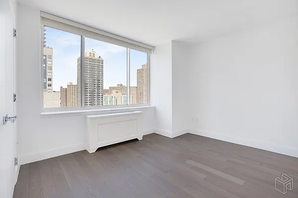 Rented by Halstead Real Estate | media 14