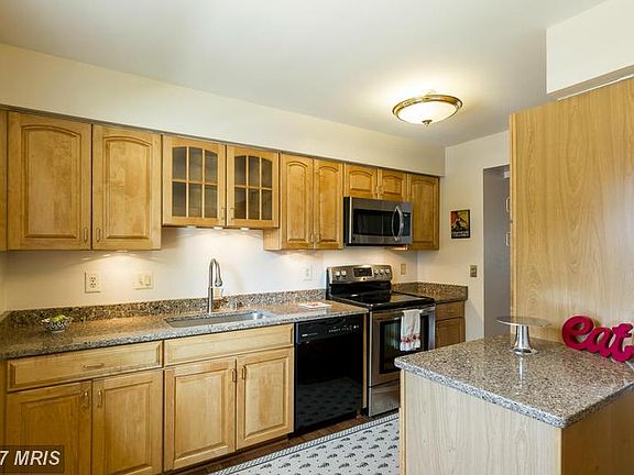 Kitchen with granite
