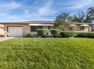 3110 Saint Anne Dr, Dubuque, IA 52001