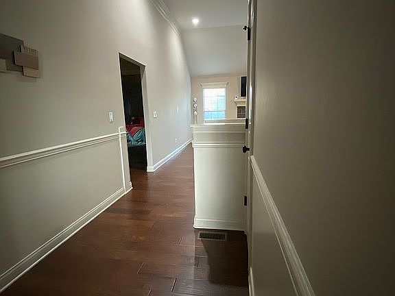 Entrance from front dr