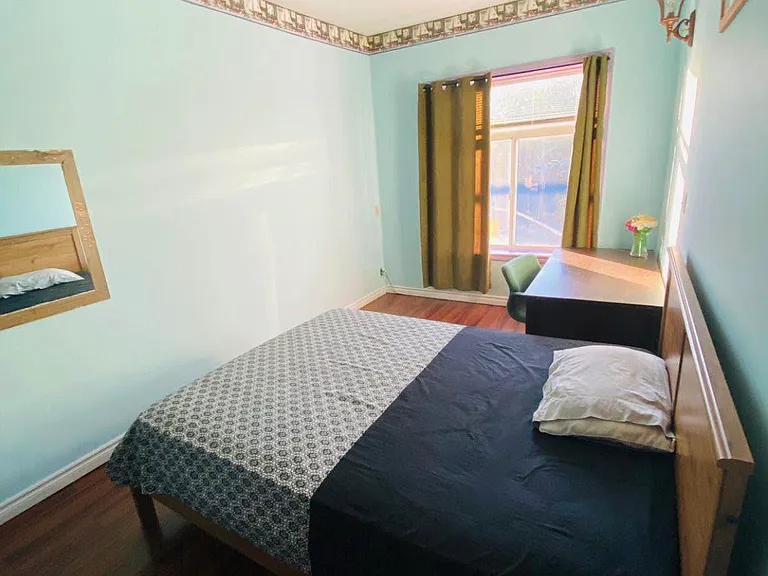 1859 Danforth Ave #1 — Photo 3