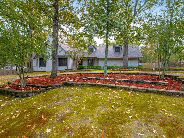 11 Big Stone Ct, Little Rock, AR 72227