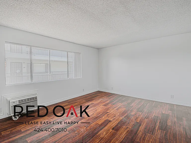 7466 Rosemead Blvd — Photo 8