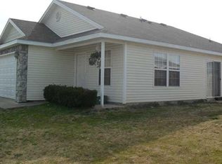 2698 Hampshire Ave, Springdale, AR 72764