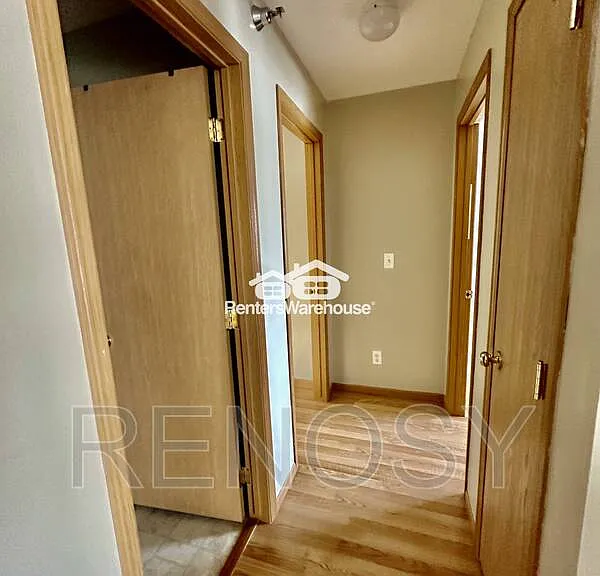 5924 Sutton Pl #10 — Photo 18
