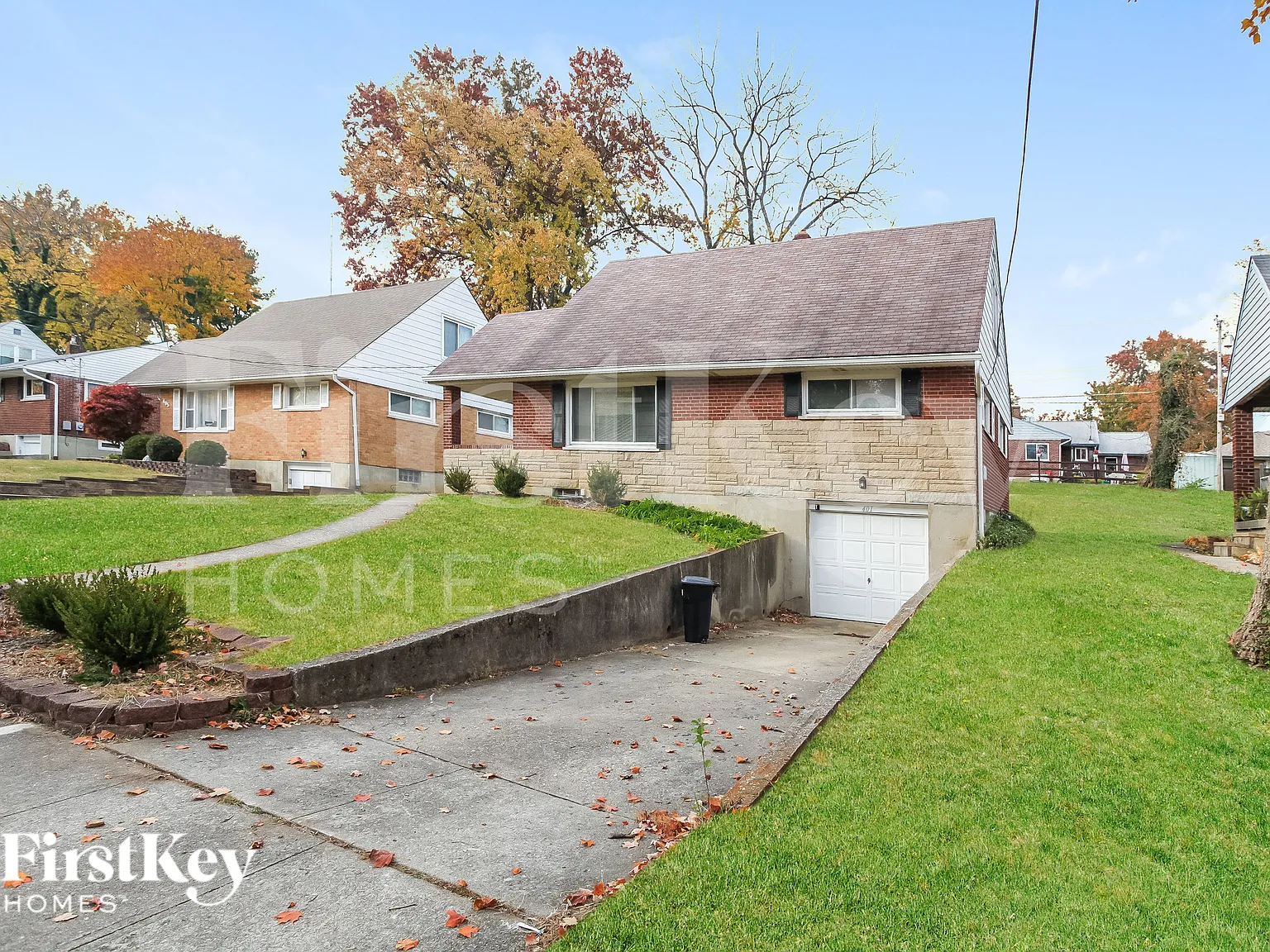 4 bed, 1.5 bath, 1750 sqft, $2,475 — Photo 2