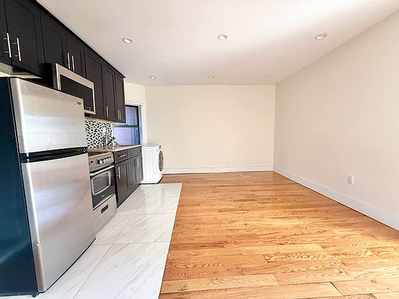 5th image of 30 Rogers Ave APT 3D